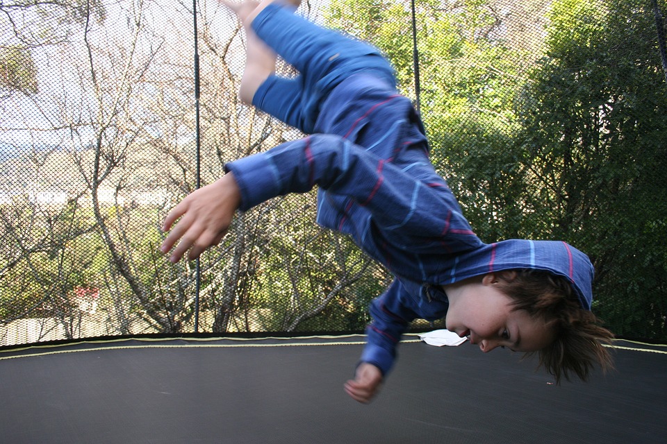 akrobacie na trampolíně